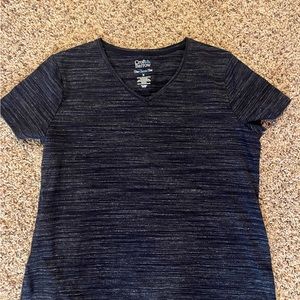 Women’s athletic top’